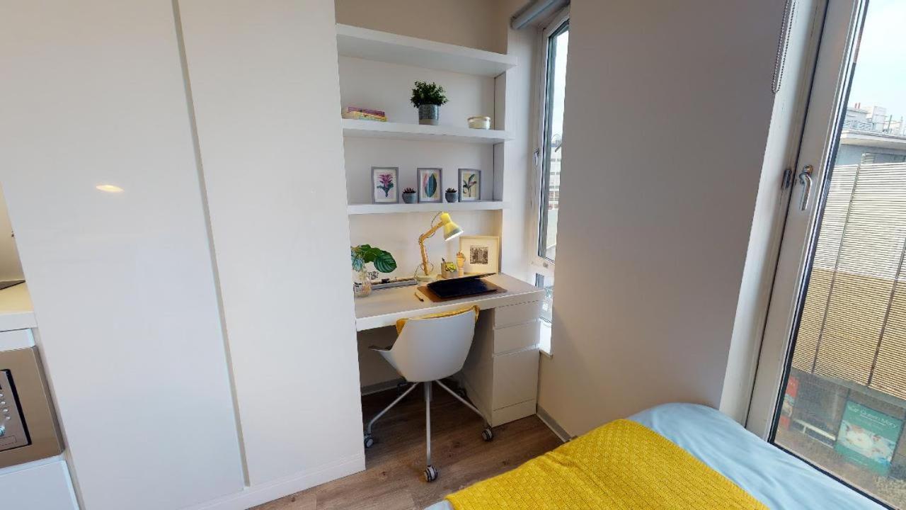 Apartment For Students Only East Court In
