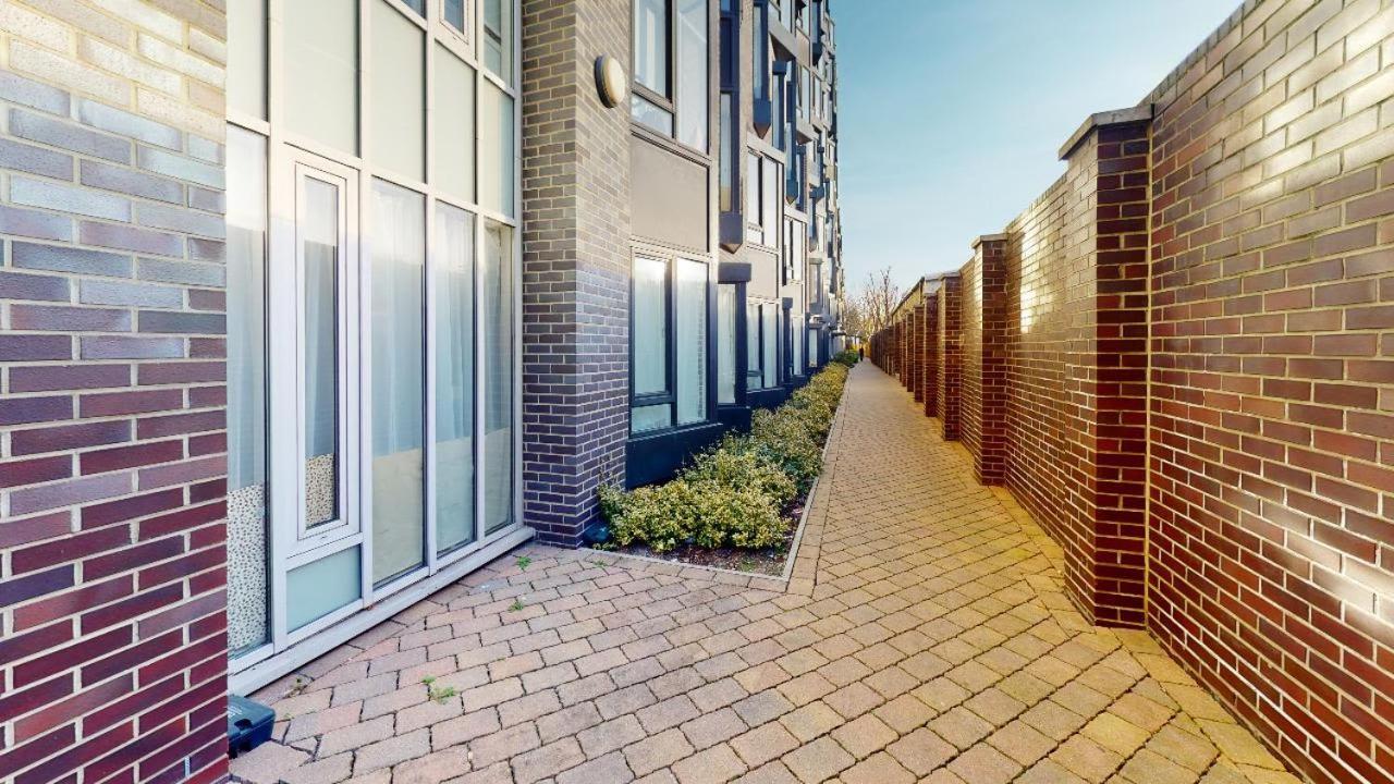 Apartment For Students Only East Court In *