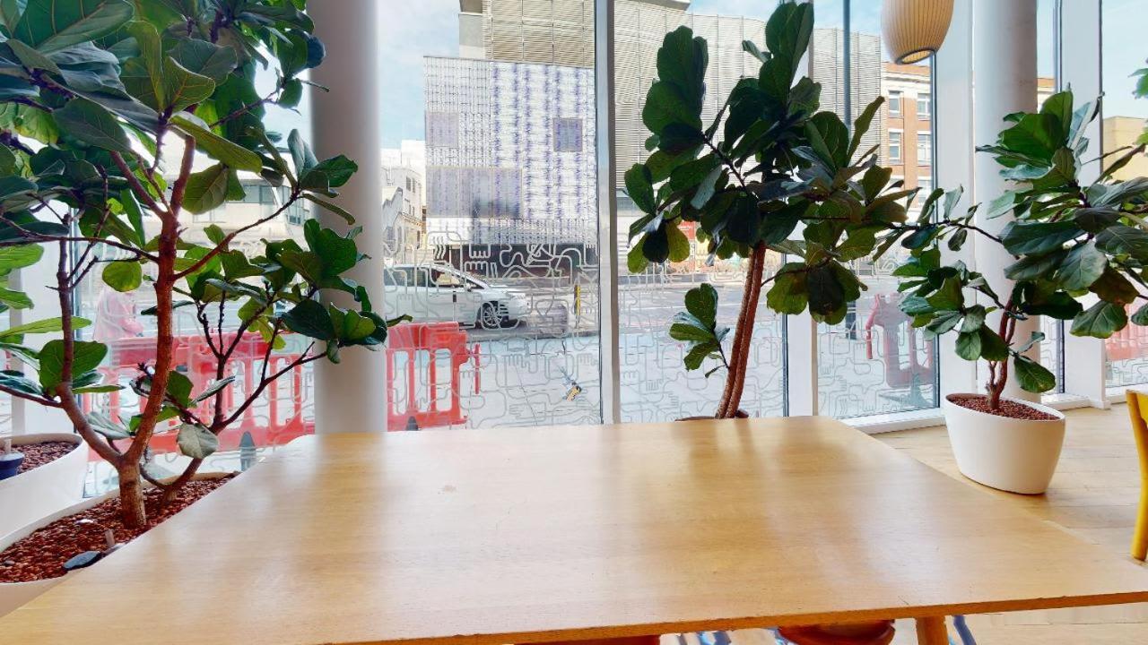 For Students Only East Court In Apartment London